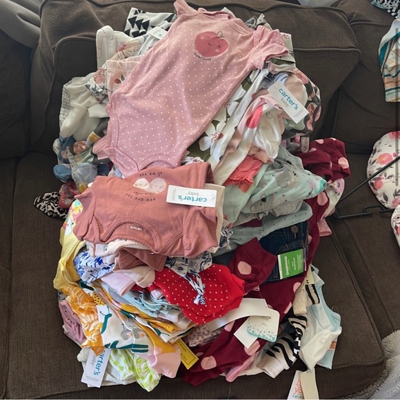 5lb Baby girl clothes mystery bundle box (Newborn through 3/6m) - Picture 4 of 13